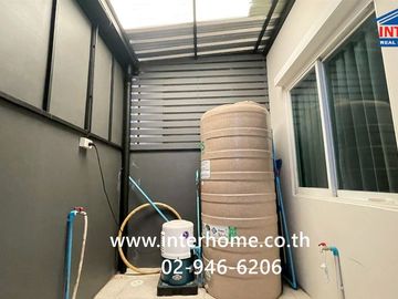 Two-story townhome, 17.8 sq.wah, J-Town Exclusive Rangsit-Khlong 1, Soi Rangsit-Nakhon Nayok 34/1, Rangsit-Nakhon Nayok Road, Thanyaburi, Pathum Thani