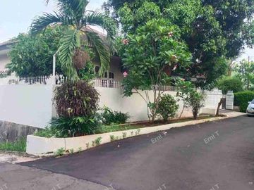 Rumah Hook di Mega Cinere Depok Jawa Barat