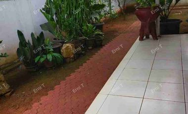 Rumah Hook di Mega Cinere Depok Jawa Barat