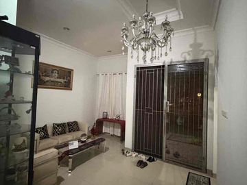 Dijua Rumah Mewah 2 Lantai di Cluster Taman Cemara - Bebas Banjir!!