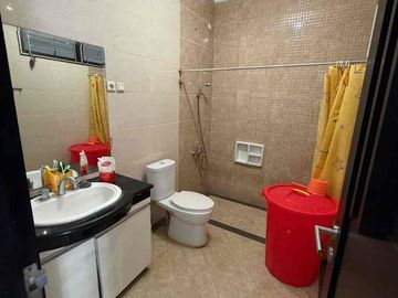 Dijua Rumah Mewah 2 Lantai di Cluster Taman Cemara - Bebas Banjir!!
