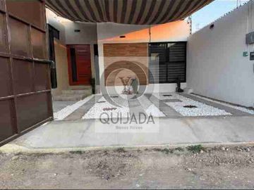 Casa en venta en Tequisquiapan , Una planta, 3 recámaras, jardín,  y a solo 5 minutos del centro en auto.