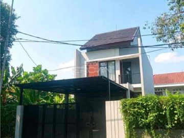 Rumah 2 Lantai di BillyMoon Pondok Kelapa Jakarta Timur