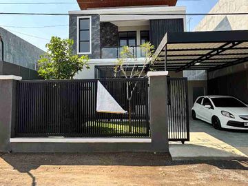RUMAH MEWAH 2 LANTAI MODERN DI NGESTIHARJO KASIHAN BANTUL DEKAT ALUN-ALUN SELATAN
