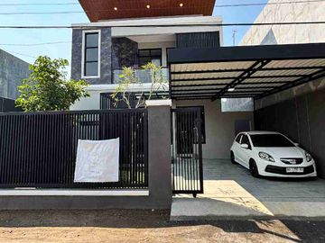 RUMAH MEWAH 2 LANTAI MODERN DI NGESTIHARJO KASIHAN BANTUL DEKAT ALUN-ALUN SELATAN