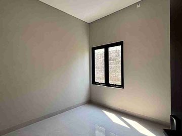 RUMAH MEWAH 2 LANTAI MODERN DI NGESTIHARJO KASIHAN BANTUL DEKAT ALUN-ALUN SELATAN