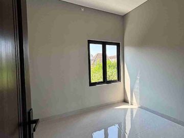 RUMAH MEWAH 2 LANTAI MODERN DI NGESTIHARJO KASIHAN BANTUL DEKAT ALUN-ALUN SELATAN