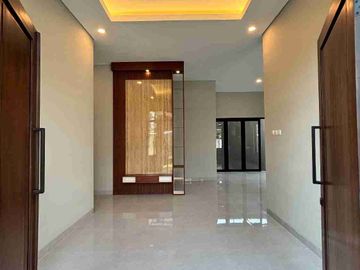RUMAH MEWAH 2 LANTAI MODERN DI NGESTIHARJO KASIHAN BANTUL DEKAT ALUN-ALUN SELATAN