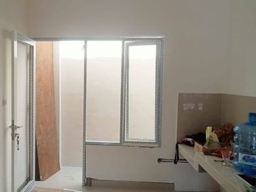 DIJUAL RUMAH WIGUNA SELATAN