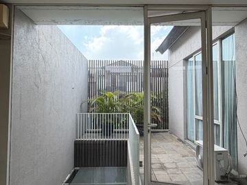 Dijual Rumah Tropical Villa Cluster Sapphire Gading Serpong, Tangerang