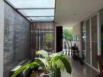 Dijual Rumah Tropical Villa Cluster Sapphire Gading Serpong, Tangerang