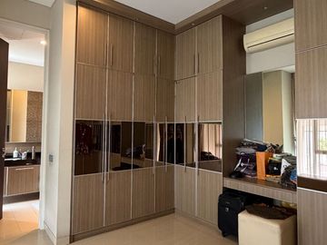 Dijual Rumah Tropical Villa Cluster Sapphire Gading Serpong, Tangerang