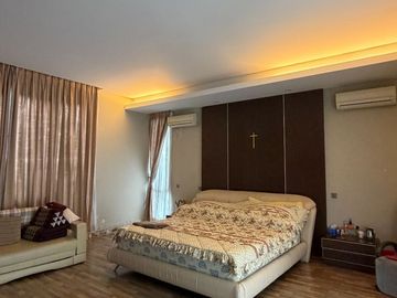 Dijual Rumah Tropical Villa Cluster Sapphire Gading Serpong, Tangerang