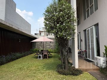 Dijual Rumah Tropical Villa Cluster Sapphire Gading Serpong, Tangerang