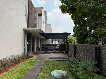 Dijual Rumah Tropical Villa Cluster Sapphire Gading Serpong, Tangerang