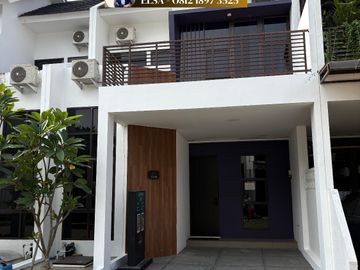 Rumah 1M-An Mepet Gading Serpong Lokasi Strategis, Selangkah ke Mall Sms