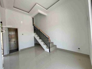 Promo Merdeka Rumah 2 Lantai Harga 1 Lantai di Pocis, Bakti Jaya, Tangsel