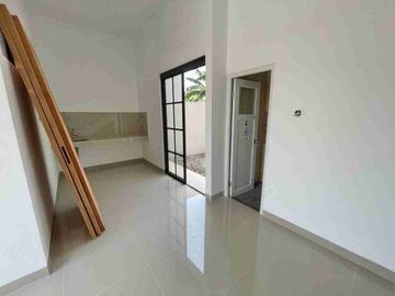 Promo Merdeka Rumah 2 Lantai Harga 1 Lantai di Pocis, Bakti Jaya, Tangsel