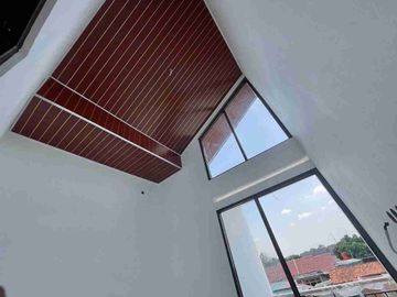 Promo Merdeka Rumah 2 Lantai Harga 1 Lantai di Pocis, Bakti Jaya, Tangsel