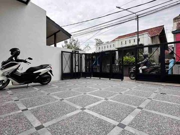 Rumah ready stok di Cinere dekat tol Brigif