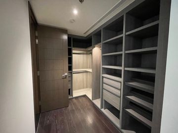 3 Bedroom Gallery Villa For Sale Park Central Towers Makati