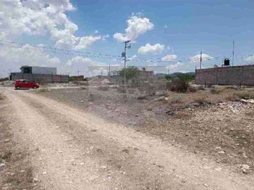 Terreno en venta en Tequisquiapan | 400 m² en esquina, frente al fraccionamiento Vista Alta y a solo 5 minutos del centro