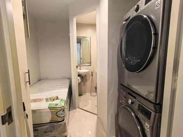 2BR for sale Prosenium Rockwell