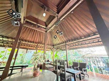 Rumah Nyaman Luas Plus 4 Bangunan di Kartasura