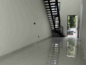 Rumah Dijual Di Delatinos BSD (MDB54)