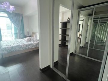 Modern 2 Bedroom Unit for Lease in 8 Forbestown Road, BGC, Taguig City