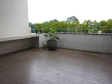 Garden residence At Emeralda Golf Cimanggis