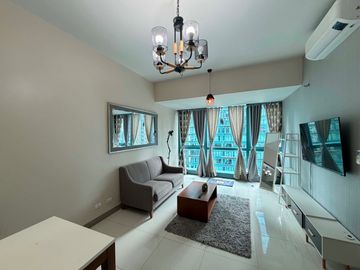 ONE UPTOWN RESIDENCE: 1BR for SALE, 55.5 sqm, Fully furnished, 1 parking, P16.9M