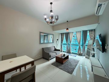 ONE UPTOWN RESIDENCE: 1BR for SALE, 55.5 sqm, Fully furnished, 1 parking, P16.9M