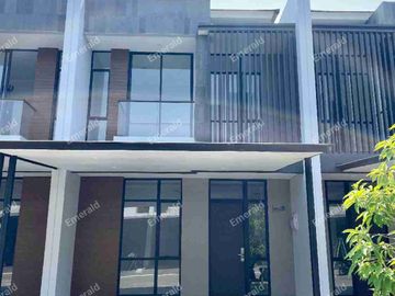 Hunian Minimalis di Kawasan Modern PIK 2