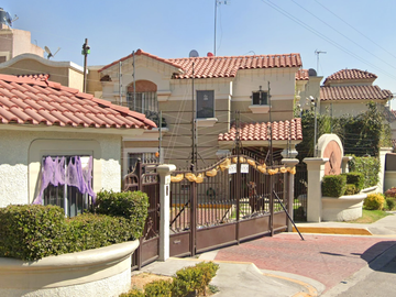 CASA EN VENTA EN PRIVADA MONTELIMAR, CUAUTITLAN IZCALLI, EATDO DE MEXICO.