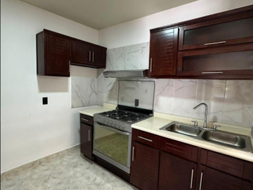 CASA EN VENTA EN PRIVADA MONTELIMAR, CUAUTITLAN IZCALLI, EATDO DE MEXICO.