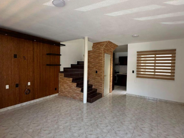 CASA EN VENTA EN PRIVADA MONTELIMAR, CUAUTITLAN IZCALLI, EATDO DE MEXICO.