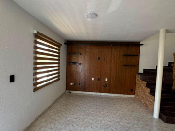 CASA EN VENTA EN PRIVADA MONTELIMAR, CUAUTITLAN IZCALLI, EATDO DE MEXICO.