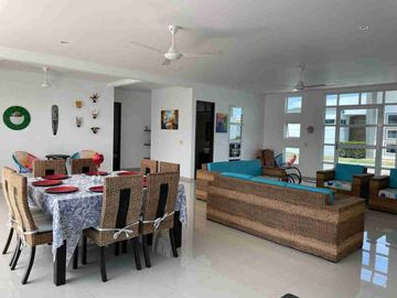 ESPECTACULAR Y MODERNA CASA CAMPESTRE DE 365 MT2, CON PISCINA PRIVADA, EN CONDOMINIO CAMPESTRE.