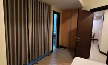 Three Central Makati 2BR w/Balcony and Parking for Sale (Php 16m)