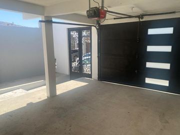 Bonita Casa en Renta en Villas del Prado