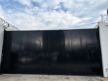 SE RENTA LOCAL COMERCIAL EN PLAZA CHAVARRÍA