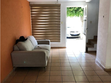 CASA EN VENTA EN CERRITO COLORADO COMEVI, SANTA ANA, QUERETARO.