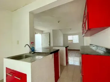 CASA EN VENTA EN JARDINES DE VILLAS DE SANTIAGO, QUERETARO.