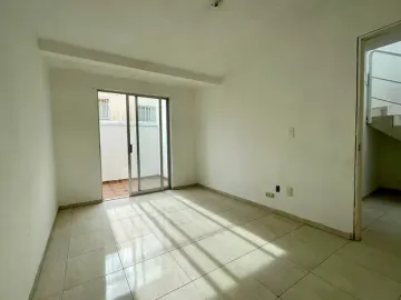 CASA EN VENTA EN JARDINES DE VILLAS DE SANTIAGO, QUERETARO.