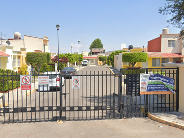 CASA EN VENTA EN FRACC. PASEO DE LA PIRAMIDE DEL PUEBLITO, SANTIAGO DE QUERETARO, QUERETARO.