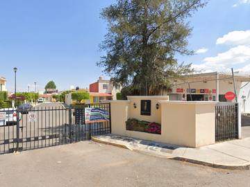 CASA EN VENTA EN FRACC. PASEO DE LA PIRAMIDE DEL PUEBLITO, SANTIAGO DE QUERETARO, QUERETARO.
