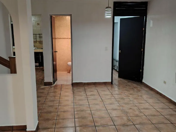 CASA EN VENTA EN FRACC. PASEO DE LA PIRAMIDE DEL PUEBLITO, SANTIAGO DE QUERETARO, QUERETARO.