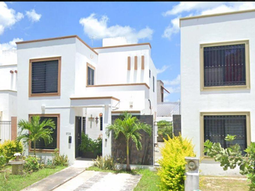 CASA EN VENTA EN FRACCIONAMIENTO GRAN SANTA FE CD CAUCEL MÉRIDA YUCATÁN