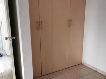 CASA EN VENTA EN JARDINES DE VILLAS DE QUERETARO, QUERETARO.